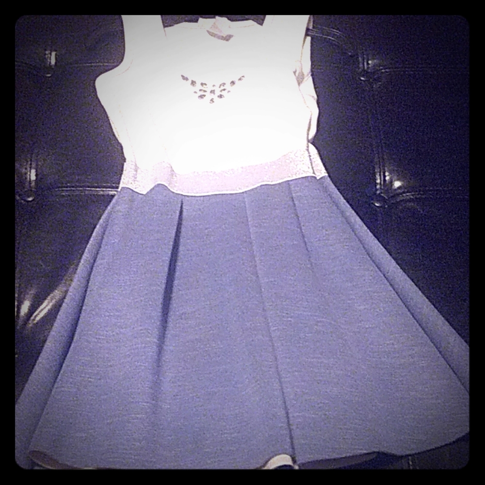 Girls dress